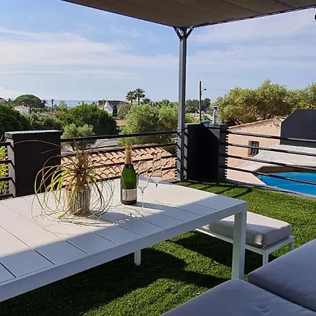 בית נופש Contemporary House With Sea View *